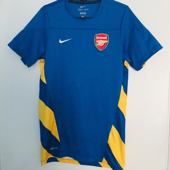SOLD Nike Arsenal Soccer Jersey - Picture 3 of 5
